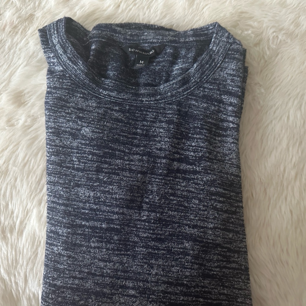 Banana Republic Light weight Long Sleeve fleece